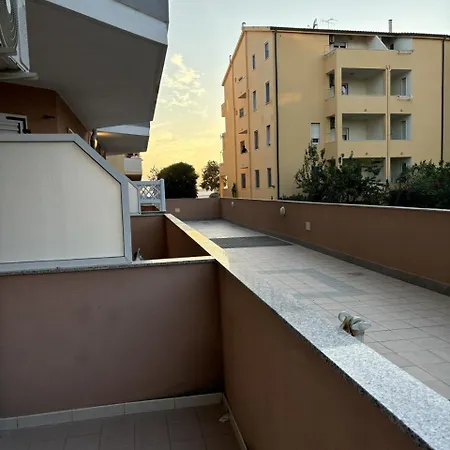 Via Castelsardo 41 *